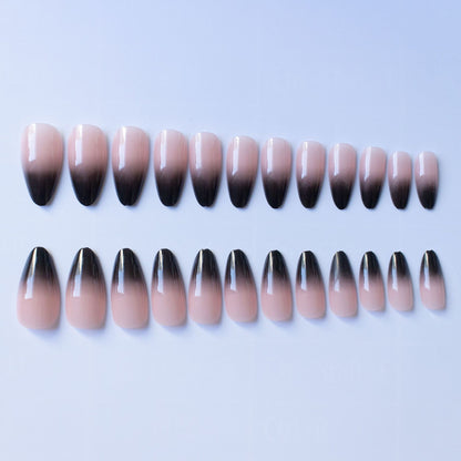 Stilvolles Ombre Stiletto Nagelkunst