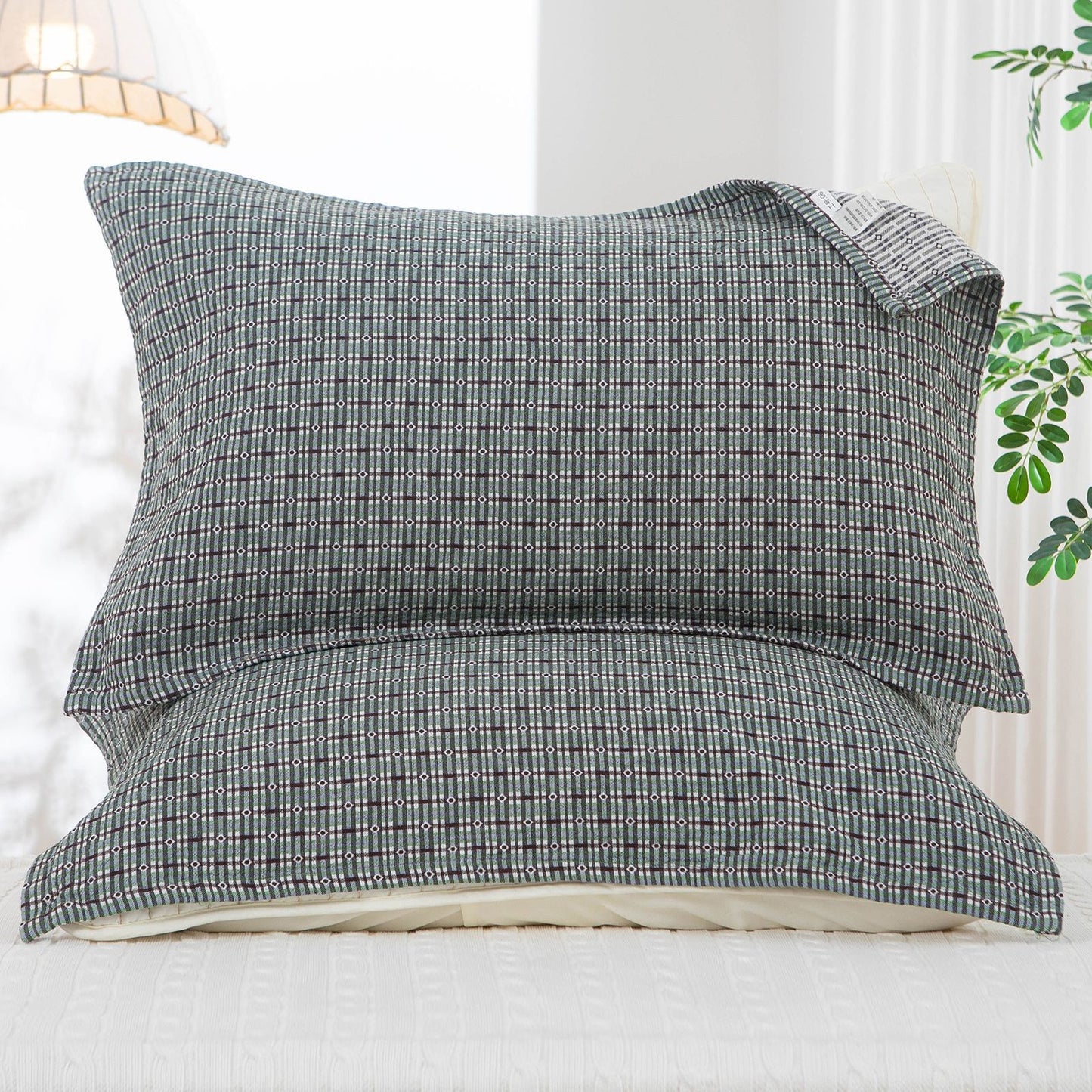 Damen Kissenbezug mit filigranem Blumenmotiv Brehn