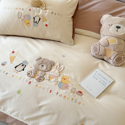 Besticktes Baumwollsatin Bettbezug-Set mit Pom-Pom-Bordüre und passenden Kissenbezügen