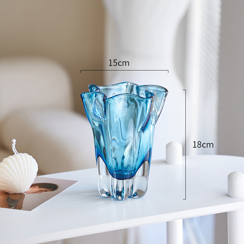 Mouth-blown gerippte Blütenrand dekorative Glas Tischvase Brehn