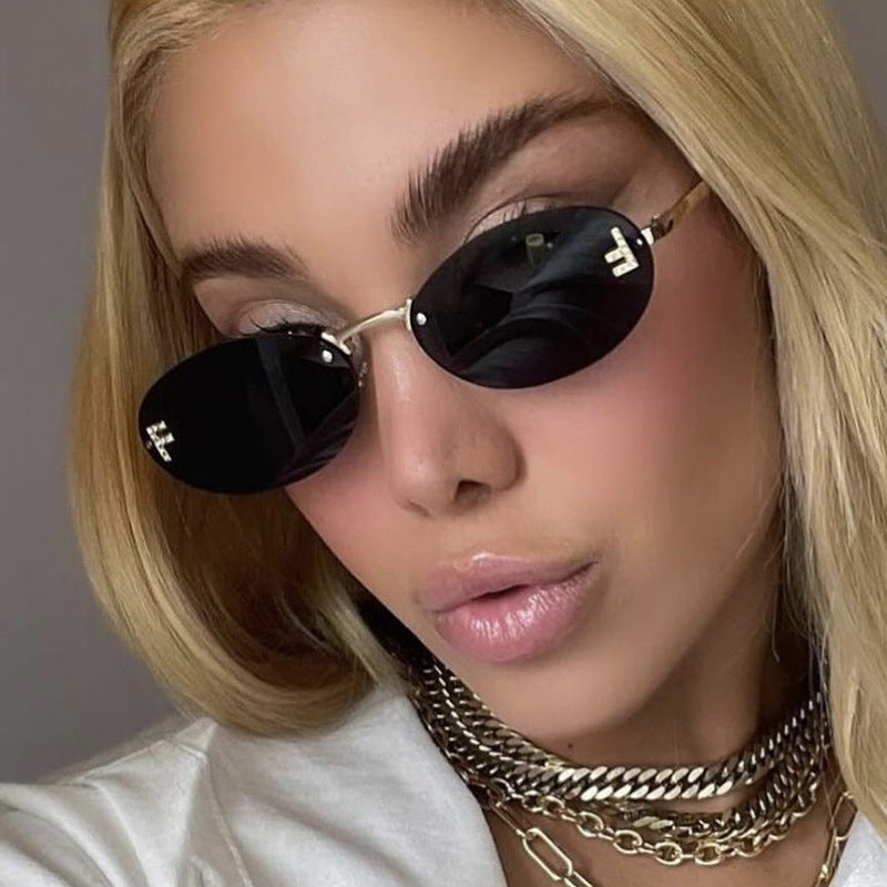 Damen modische Sonnenbrille mit eleganter, verspiegelter Gläserfront und filigranem Metallrahmen Brehn