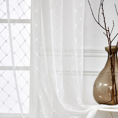 Transparenter Gardinenvorhang aus feinem Voile mit geometrischer Stickerei Brehn