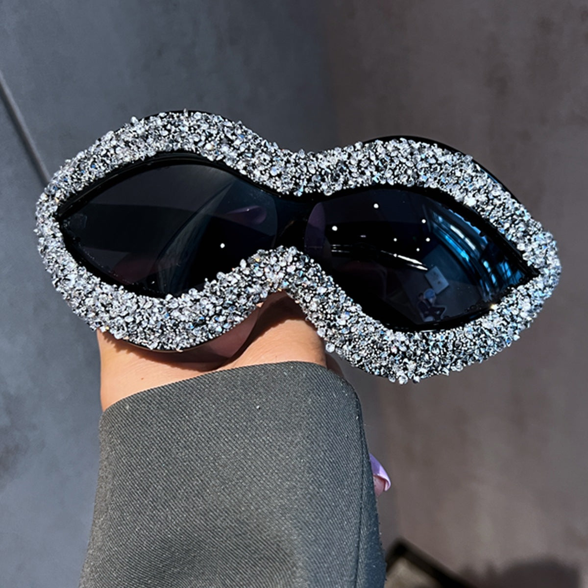 Damen statement Sonnenbrille mit funkelndem Strassbesatz Brehn