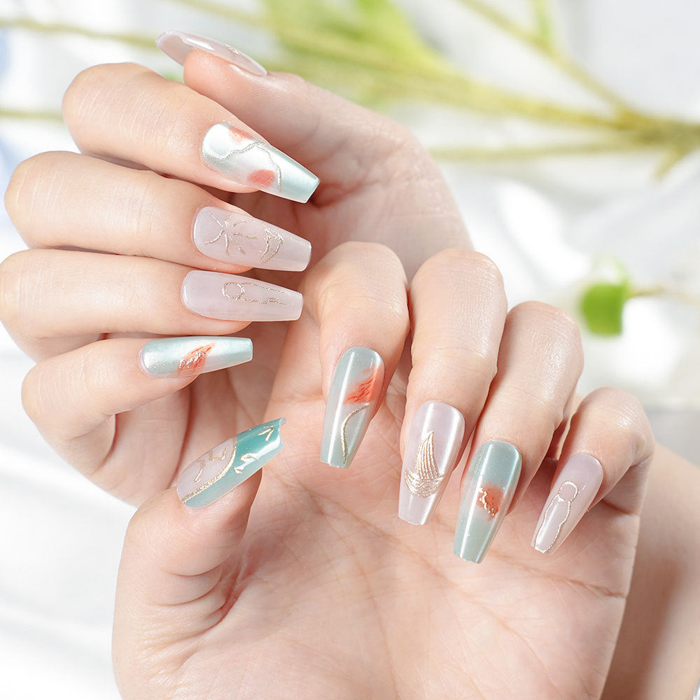 Aufwendiges Design Press-On Nagelset Brehn
