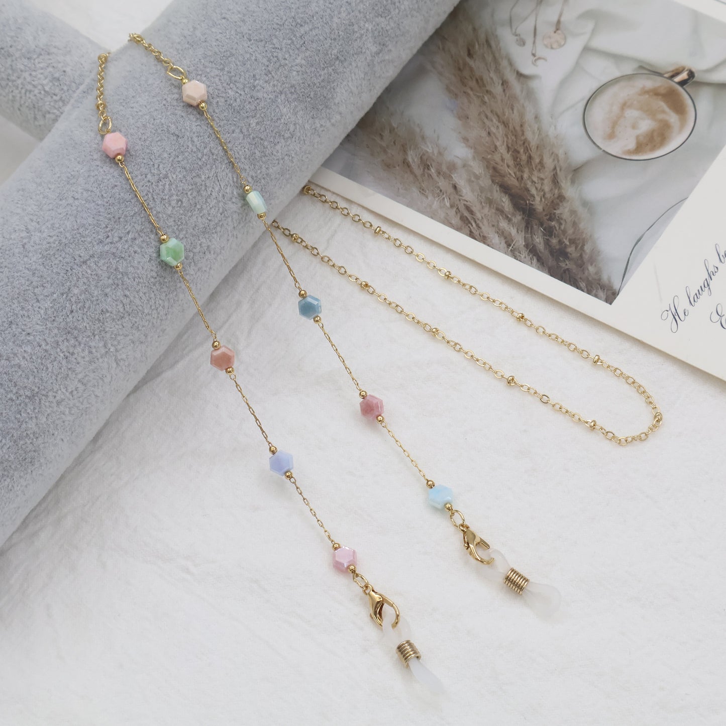 Elegante goldene Ketten Halskette mit Edelsteinen Brehn
