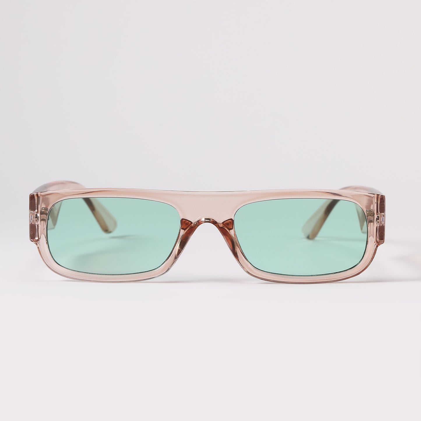 Damen stilvolle Vintage-Sonnenbrille mit transparentem Rahmen und leicht getönten Gläsern Brehn