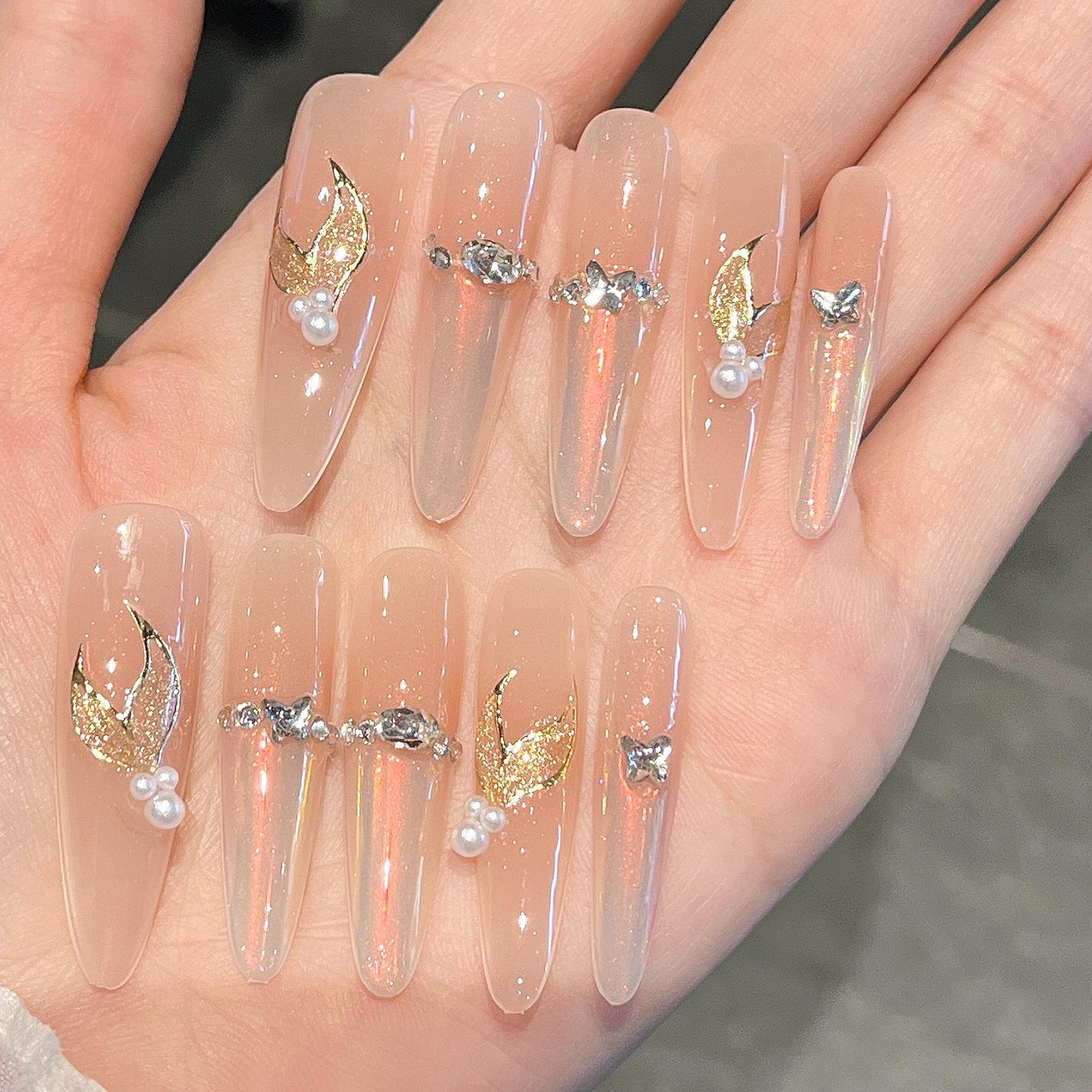 Künstlerische Acryl Press-On Nageldesigns Brehn