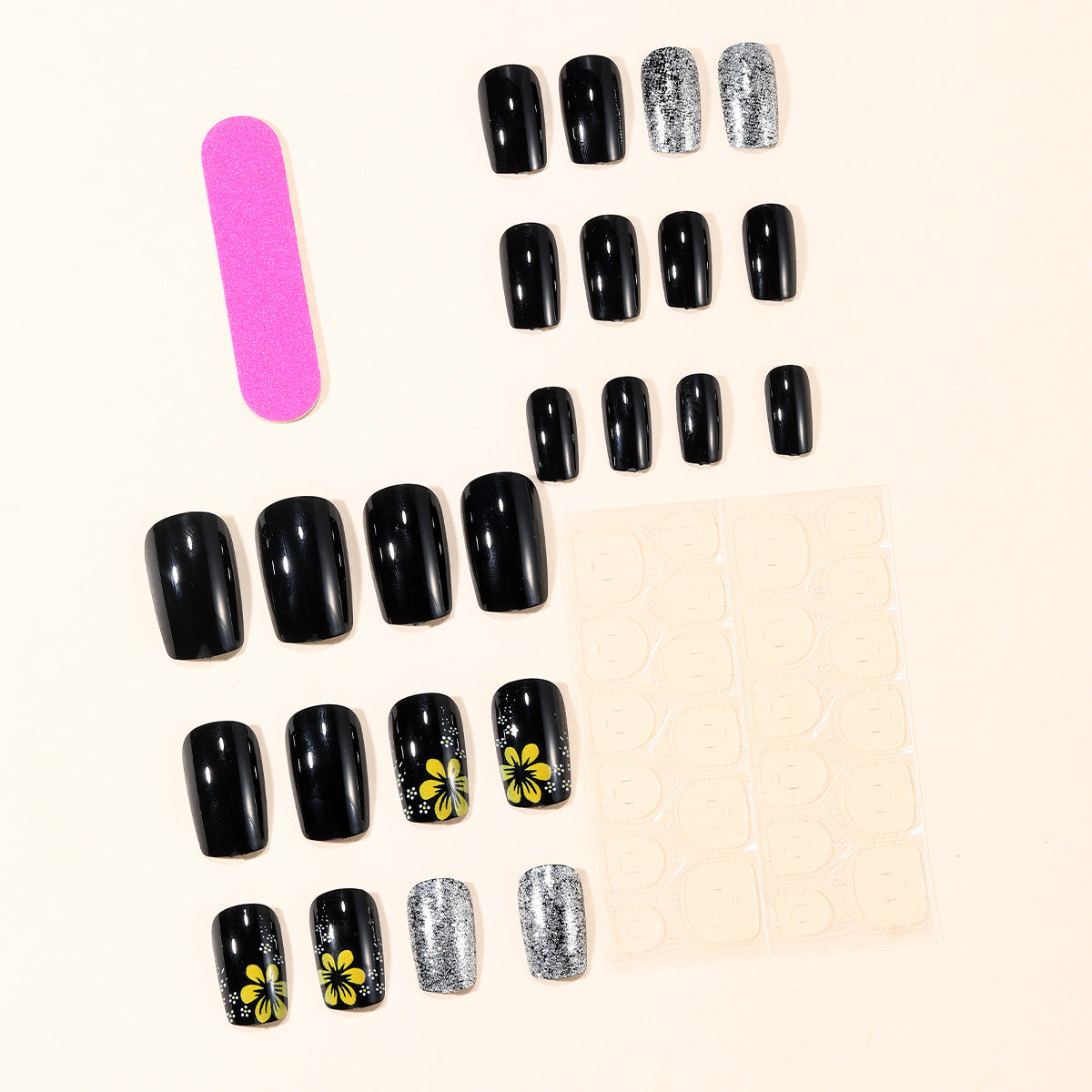 Künstlerische florale und Glitzer-Nagelverlängerungen Brehn