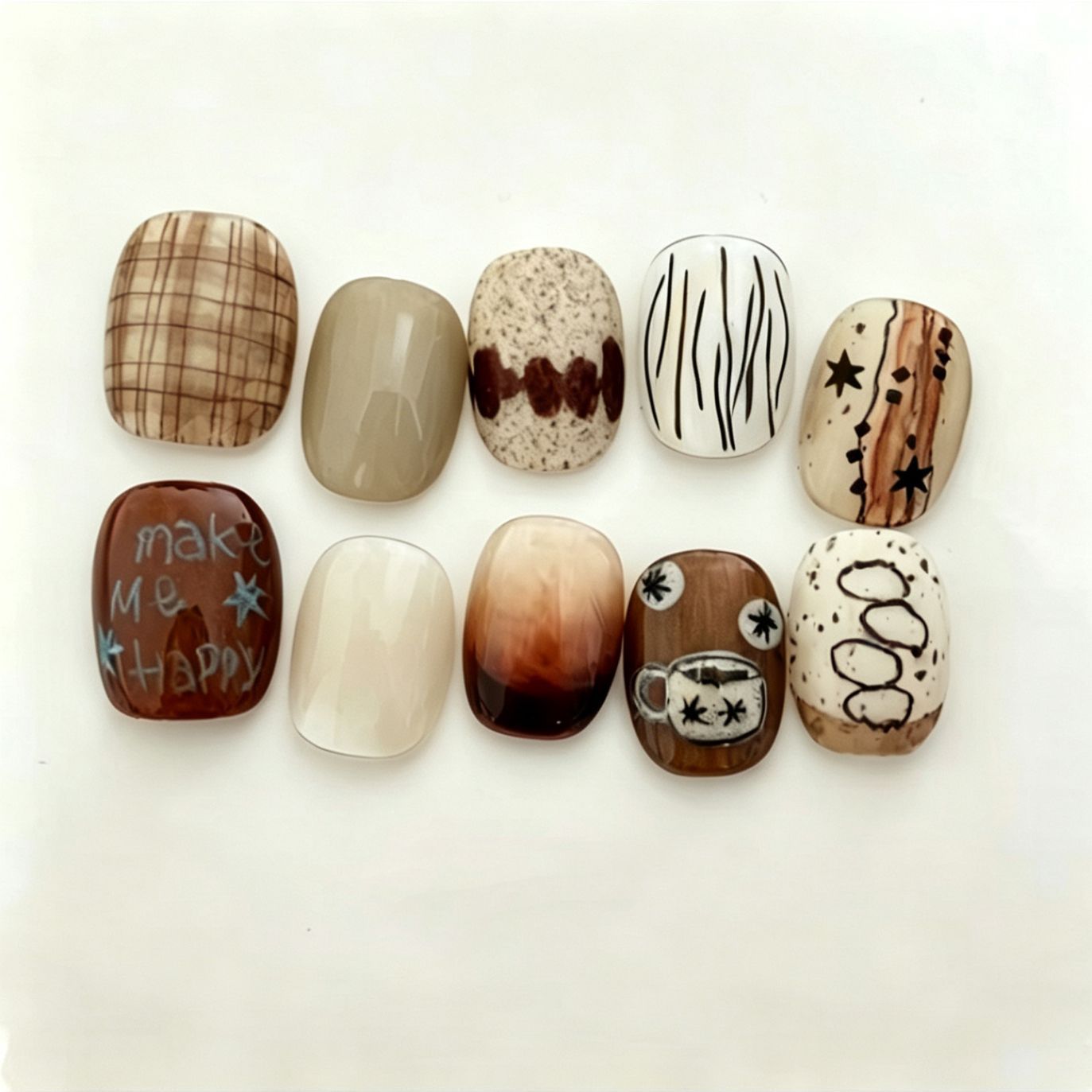 Künstlerisches Kaffee-inspiriertes Press-On Nagelkunst Set Brehn