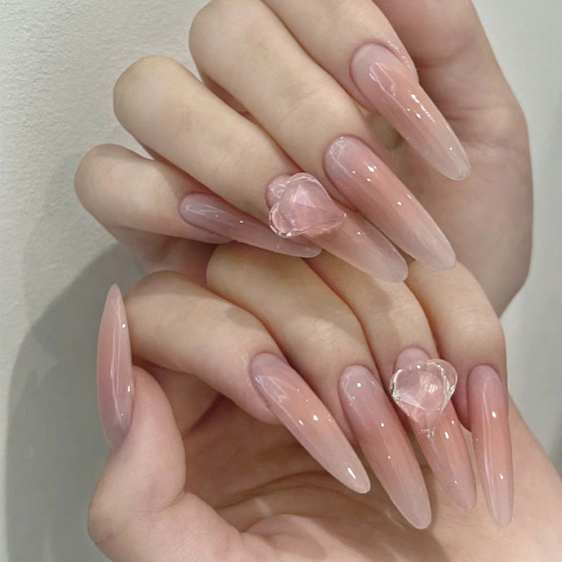 Elegante Ombre Stiletto Press-On Nägel mit Herzakzenten Brehn