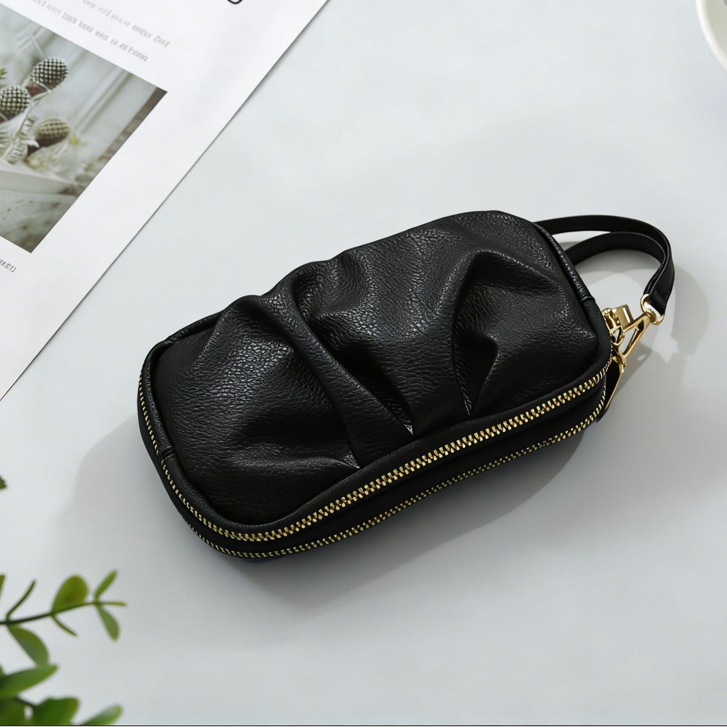 Strukturierte Leder Reißverschluss Clutch Geldbörse Brehn