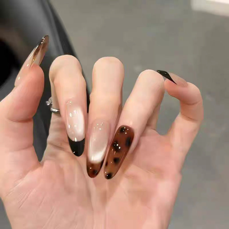 Künstlerisch geprägtes Druck-Nagelset Brehn