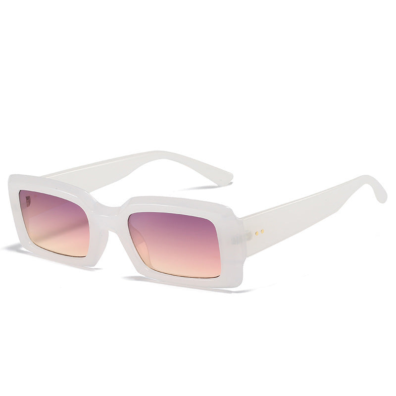Übergroße geometrische Sonnenbrille mit verlaufenden Gläsern Brehn