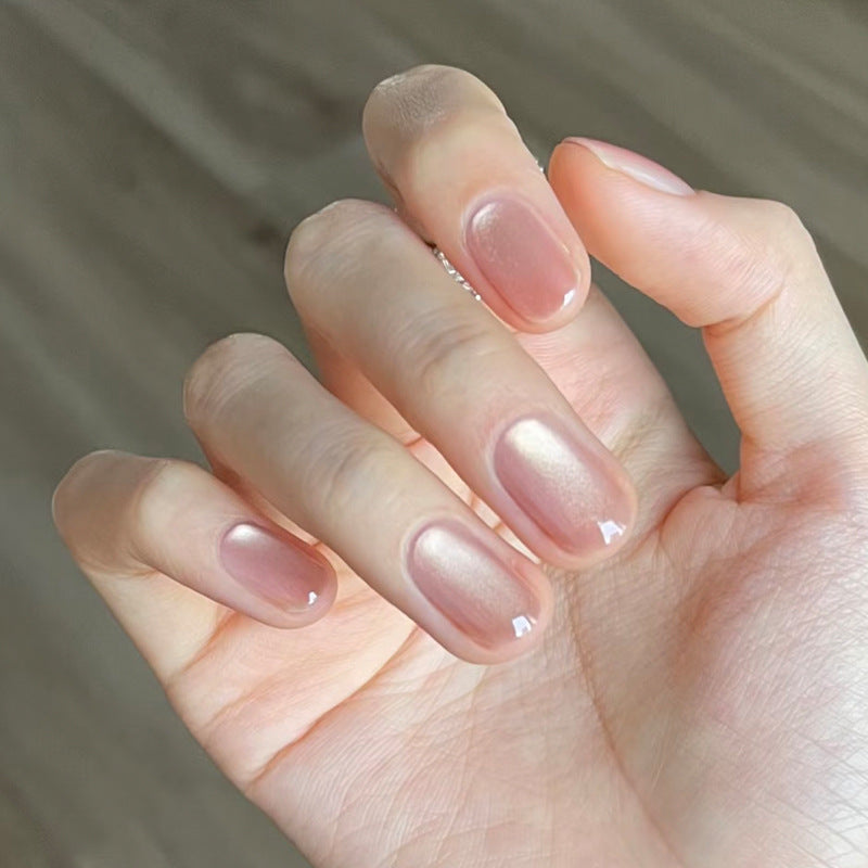 Natürlicher Finish Press-On Nagelkunst Brehn