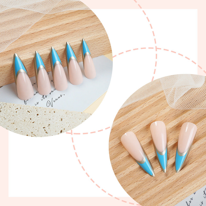 Kreatives Press-On-Nagelset mit eleganten künstlerischen Designs Brehn