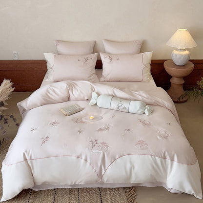 Besticktes botanisches Satin-Bettbezug-Set mit gewelltem Rand und tiefen Ecken