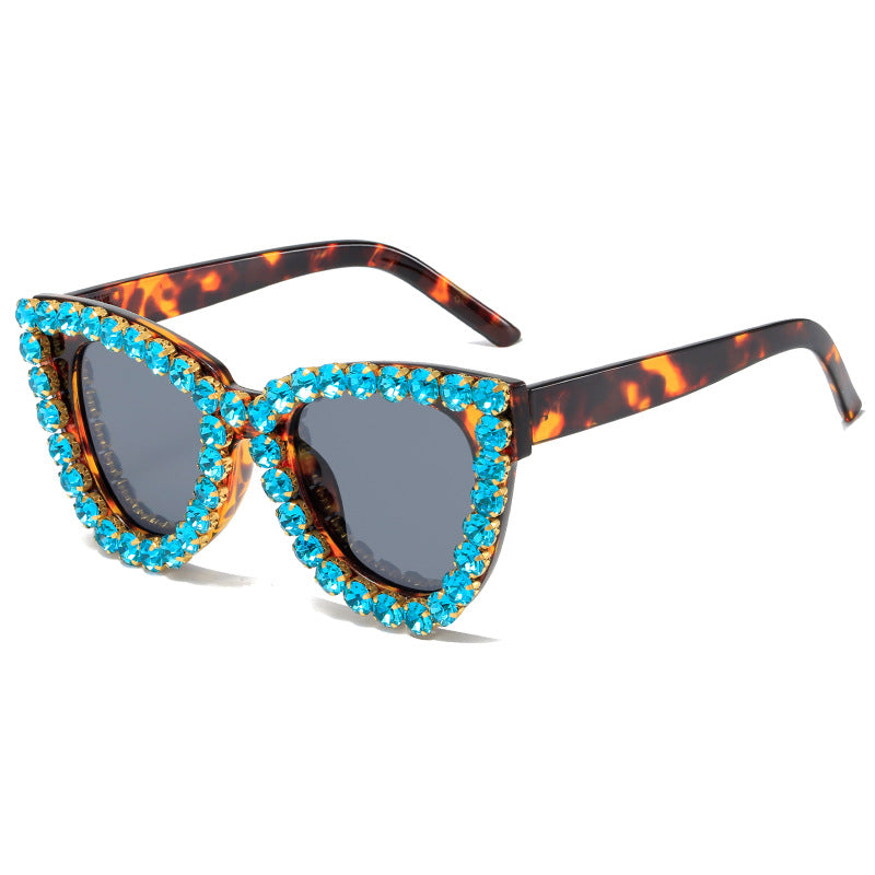 Damen extravagante Übergrößen-Sonnenbrille mit Kristallschmuck Brehn