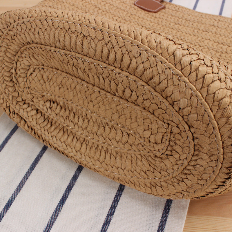 Elegante Schultertasche Aus Natürlichem Bast mit Hochwertigen Lederakzenten Brehn
