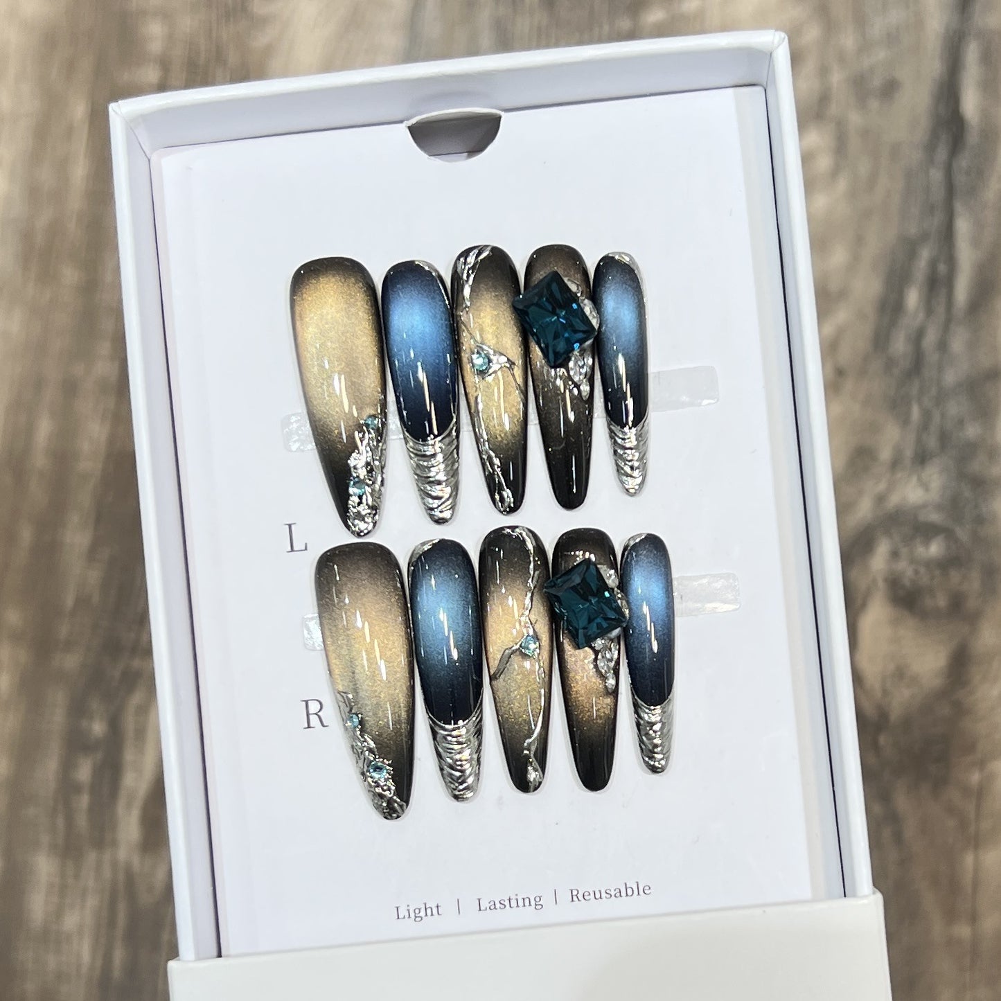 Stiletto Nagelkunst Set mit Galaktischem Design Brehn
