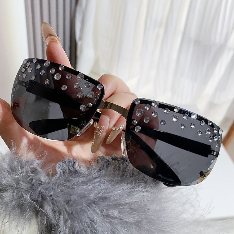 Damen Glamouröse Sonnenbrille mit Glitzerakzenten Brehn