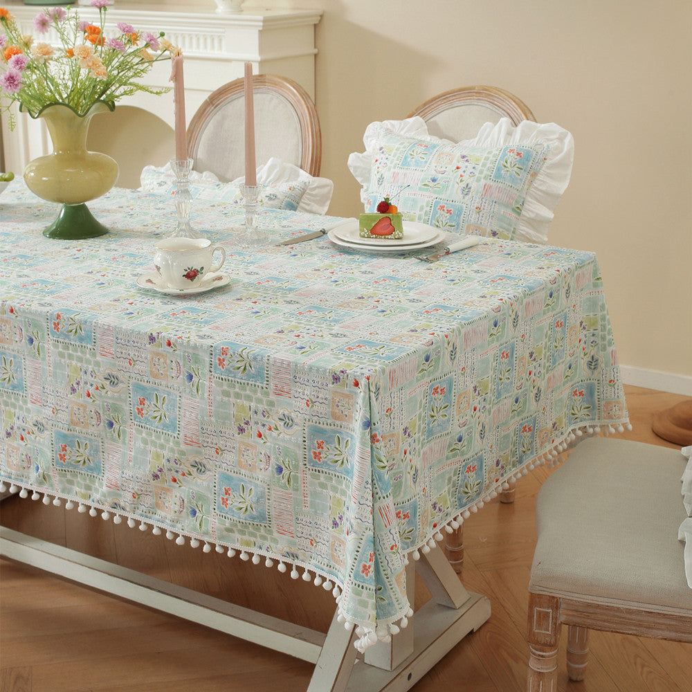 Rüsch Blümchenmuster Tischdecke