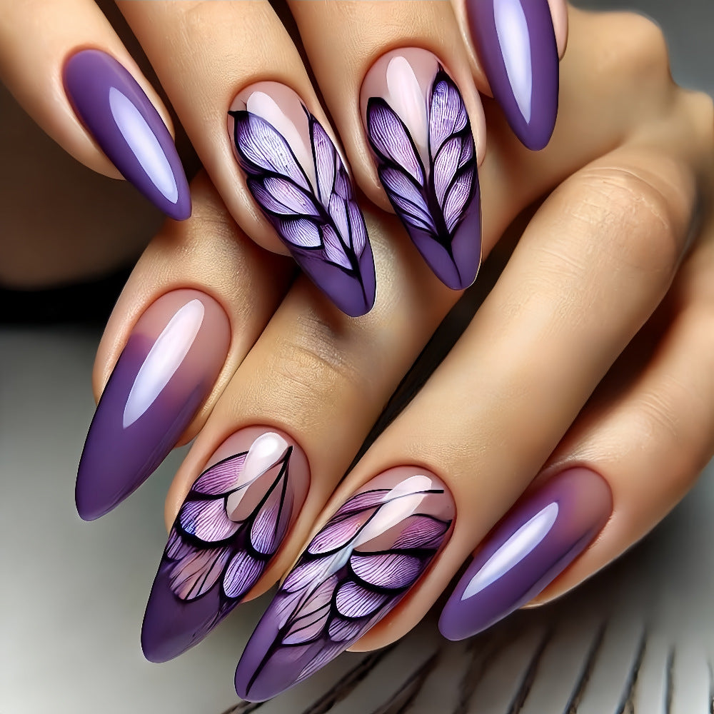 Kunstnägel mit elegantem Blumenmuster Brehn