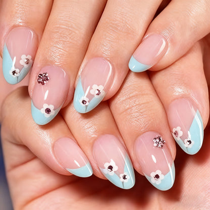 Blumige Akzent Press-On Nail Set mit Edelstein Details Brehn