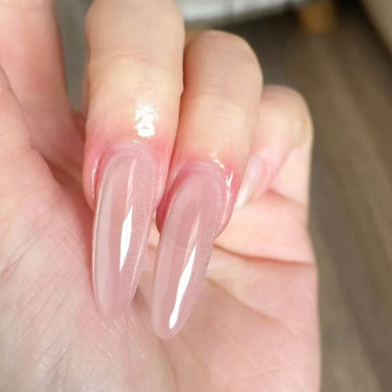 Elegantes Ombre-Nageldesign Brehn