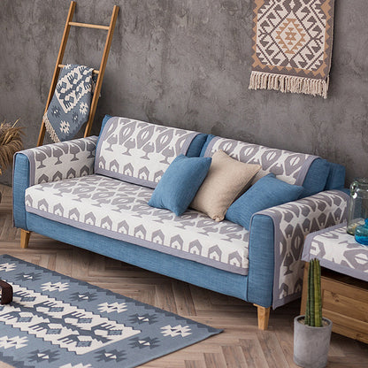Universelle Sofa-Schutzauflage für Dreisitzer mit Blätter-Print, rutschfester Unterseite und separaten Armlehnenbezügen Brehn