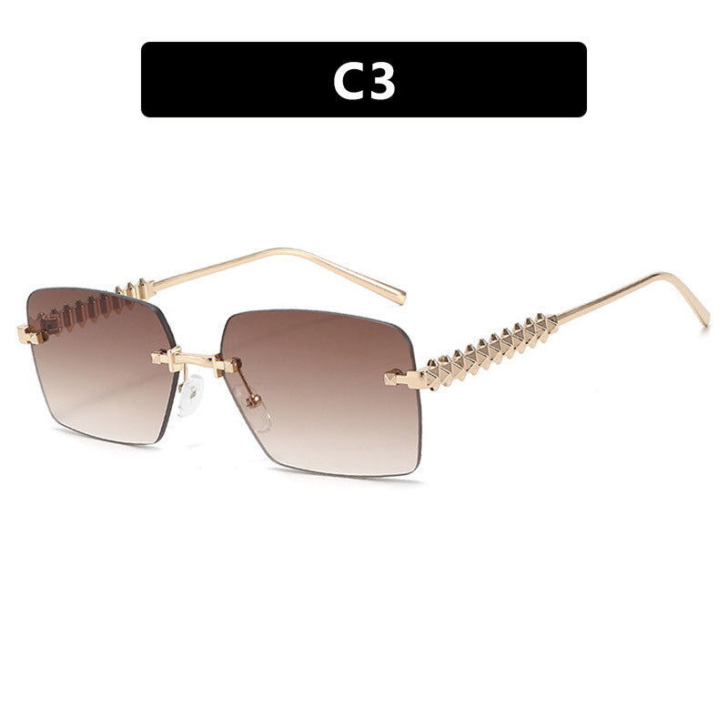 Damen modische Sonnenbrille mit einzigartigem und verzierendem Rahmen Brehn