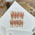 Glamouröses Stiletto Press-On Nail Set mit Strassakzenten Brehn