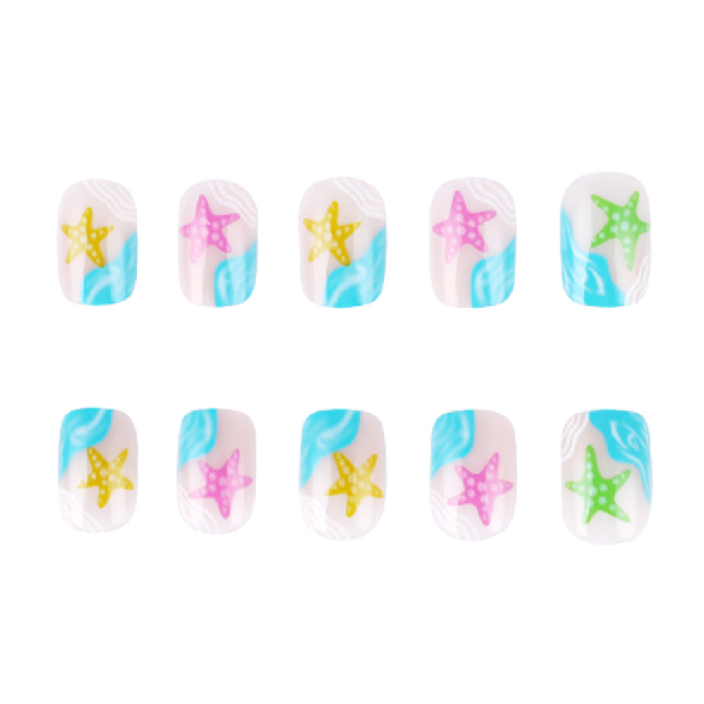 Künstlerische strandthematische Nagelkunst Brehn