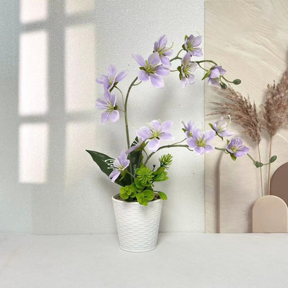 Elegante künstliche Blumenarrangement für die Innendekoration