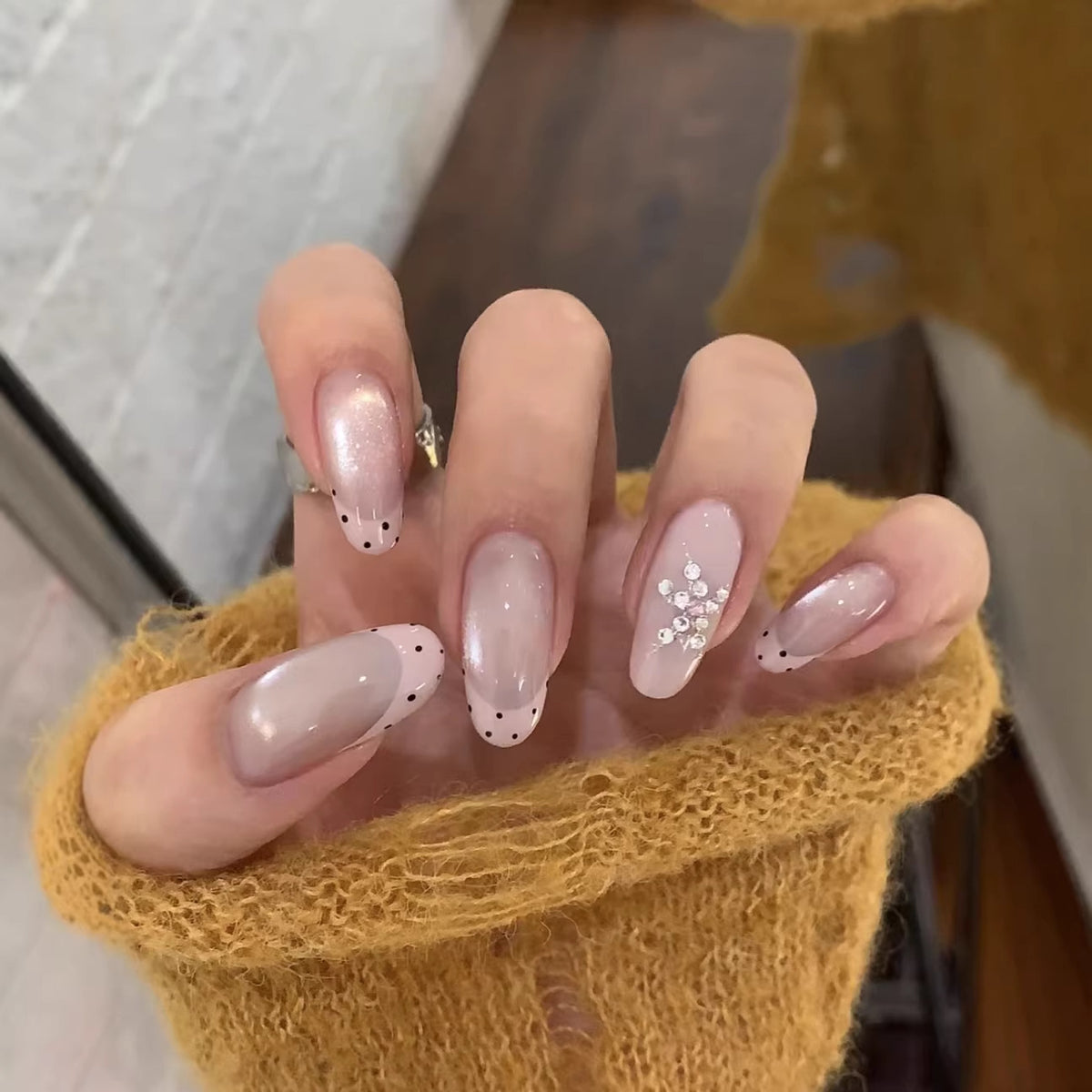 Elegante Stiletto-Nagelerweiterungen