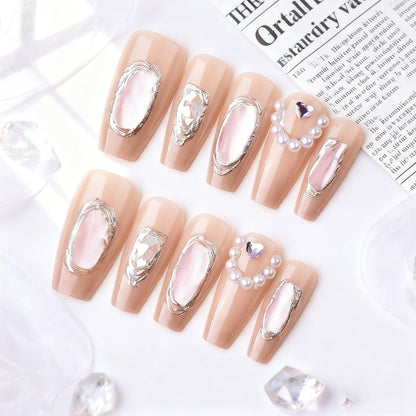 Elegante dekorative Press-On-Nagelkunst Brehn