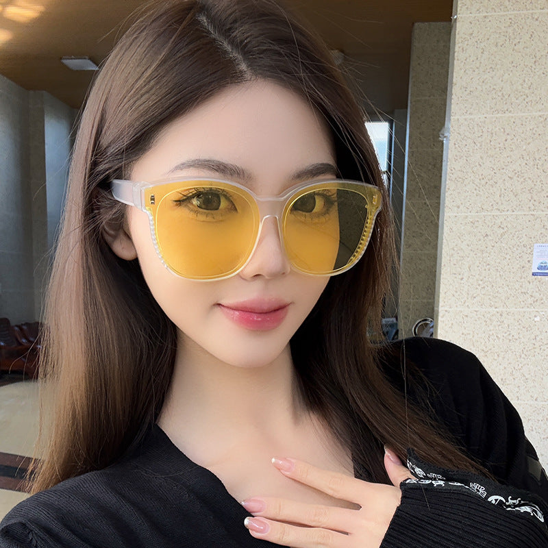 Damen Sportliche Sonnenbrille mit polarisierenden Gläsern und flexiblem Rahmen Brehn
