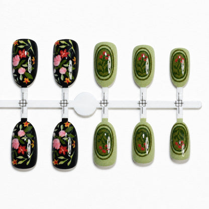 Kunstnägel mit floralem Design Brehn