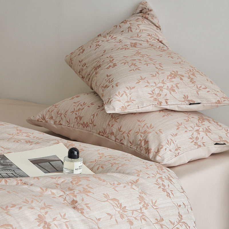 Elegante Bettwäschegarnitur aus Baumwoll-Lyocell-Mix mit feinem Blumenjacquard und verdecktem Hotelverschluss