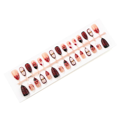 Künstlerisches Floral Nagelset Brehn