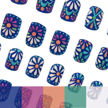 Florale dekorative Nagelkunst Verzierungen Brehn