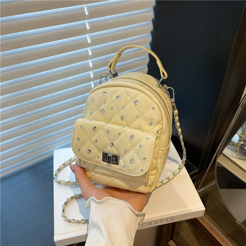 Quilted Mini-Rucksack mit Strass-Akzenten Brehn