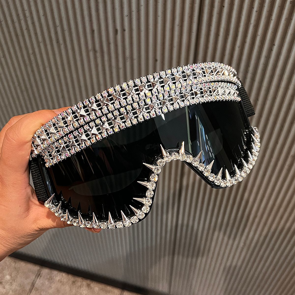 Damen Ski Schutzbrille mit extravagantem Strassdesign Brehn