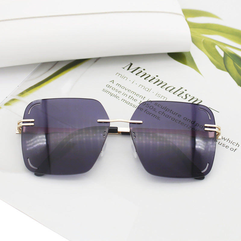 Damen quadratische Sonnenbrille mit verziertem Metalldetail Brehn