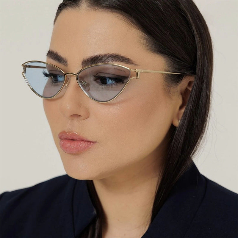 Damen Cat-Eye Sonnenbrille im eleganten Goldrahmen Brehn