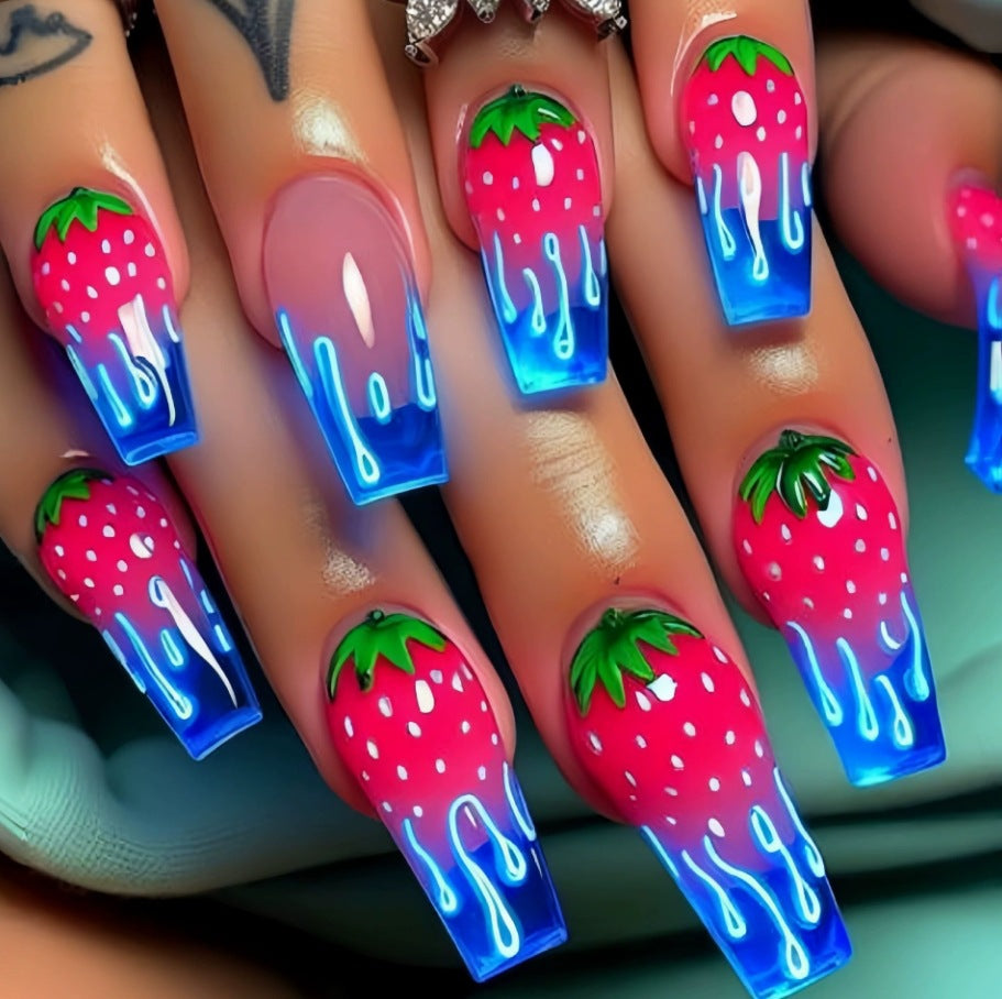 Erdbeer-inspirierten Acryl-Nageldesign Brehn