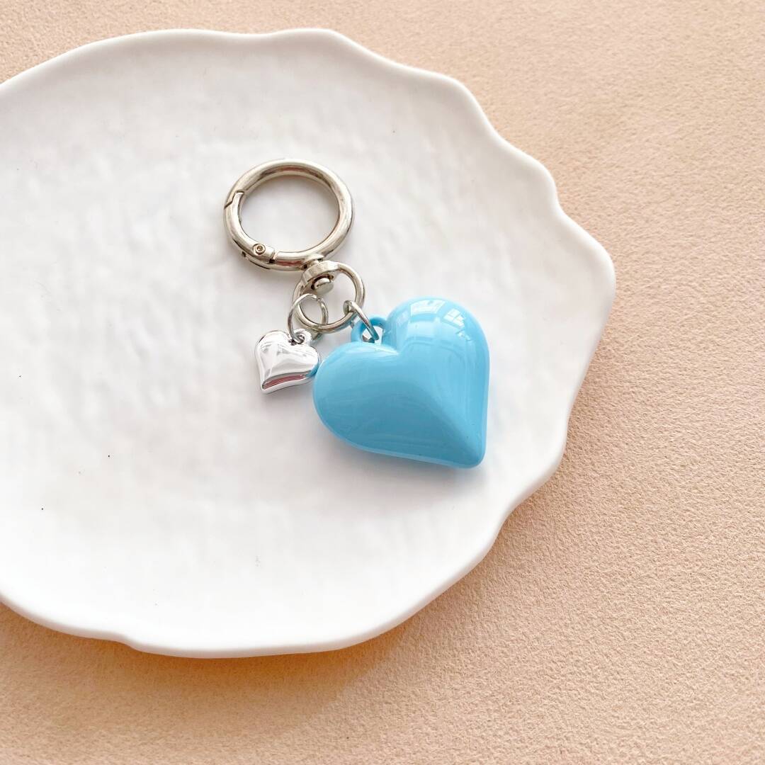 Herzförmiger Charm Schlüsselanhänger Brehn
