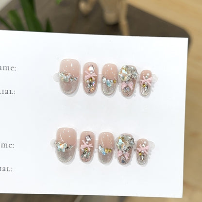 Dekoratives Press-On Nagelkunstset mit Strass-Akzenten