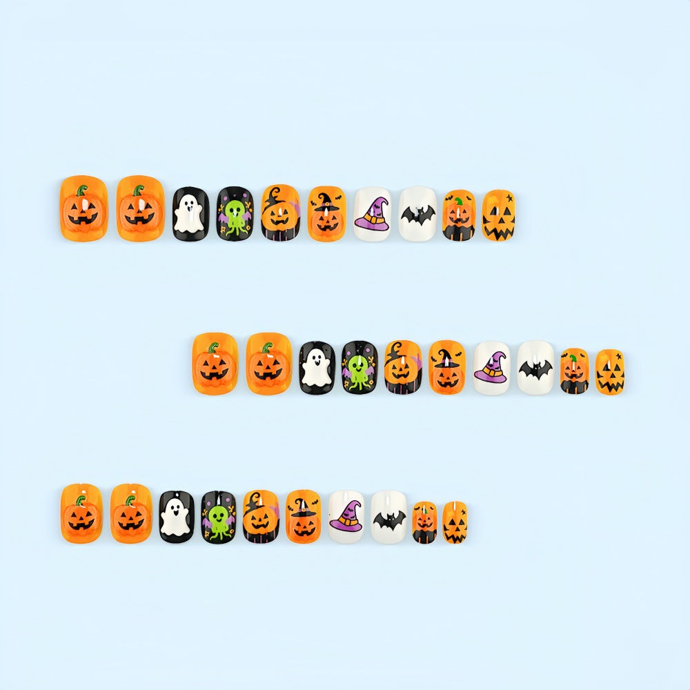 Kunstnägel mit gruseligen Halloween-Motiven Brehn