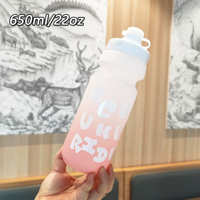 Damen Sportliche Trinkflasche mit flexibler Auslaufschutz-Technologie Brehn