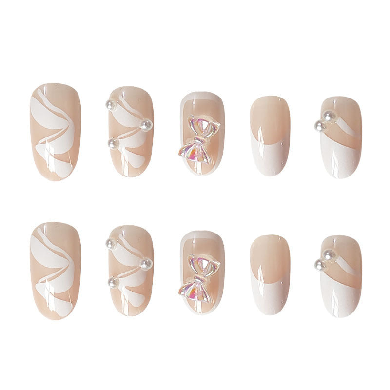 Elegante Nagelverlängerungen